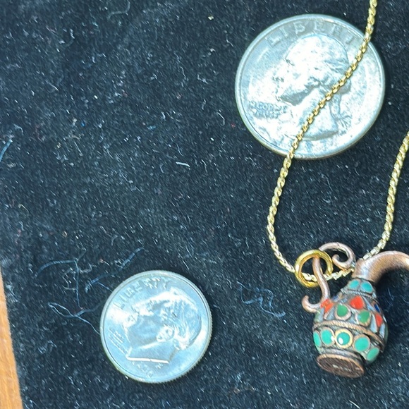 JOAN RIVERS Charm 18” Necklace - Picture 3 of 4